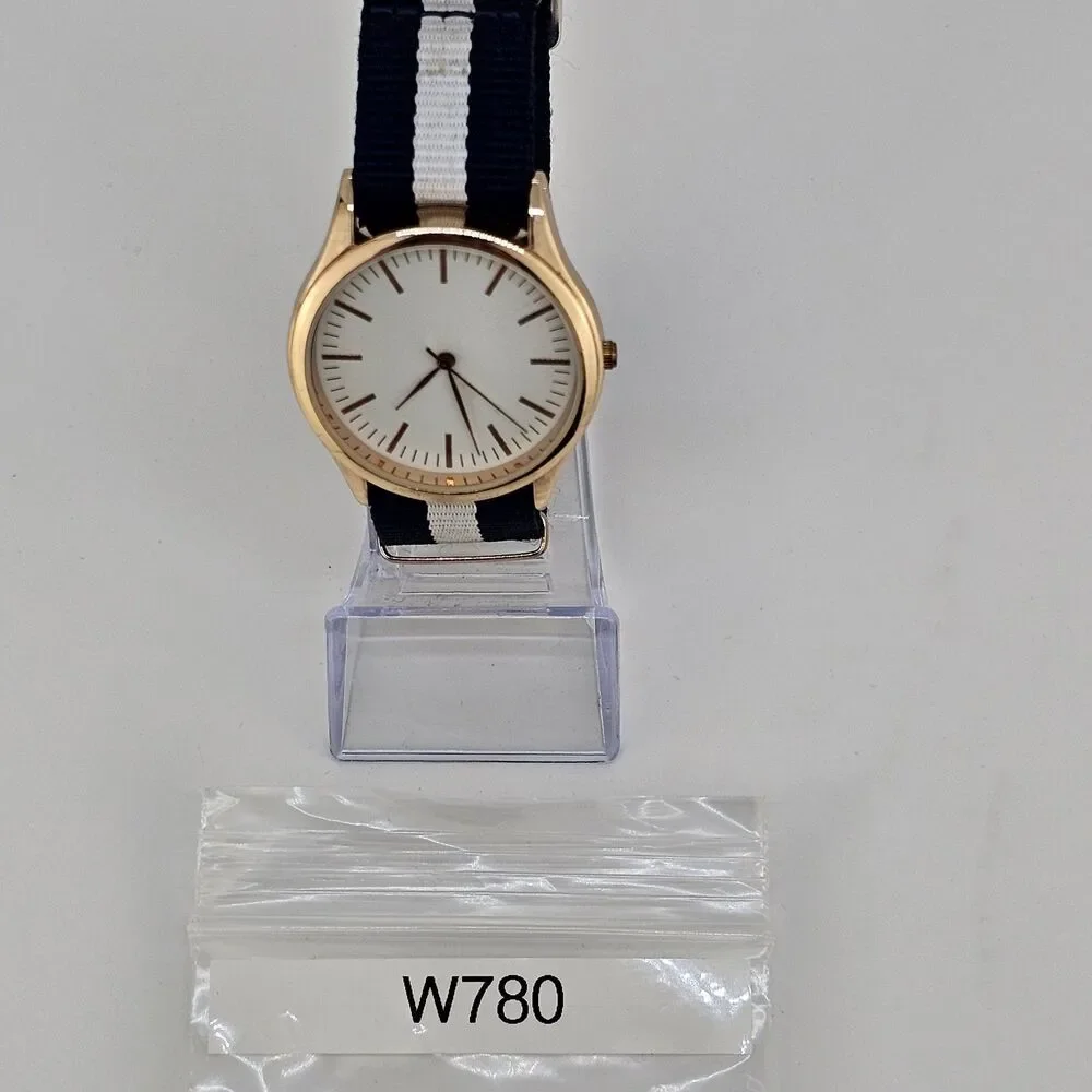 Aeropostale Unisex Watch 38MM White‎ Dial Blue White Canvas Band New Battery